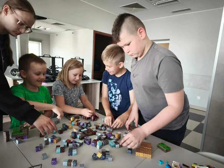 Wspólne tworzenie modeli i rozwiązywanie zadań