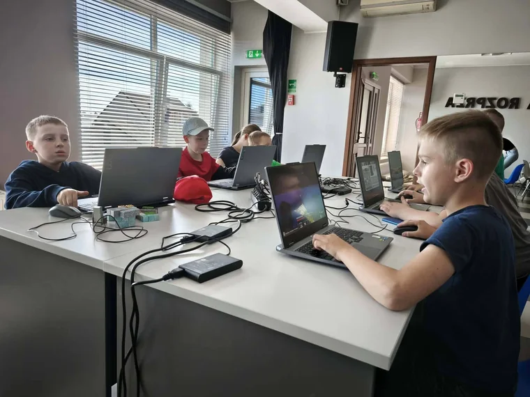 Programowanie i gry edukacyjne na komputerach